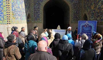 گردشگران خارجی با مهدی موعود(عج) آشنا شدند