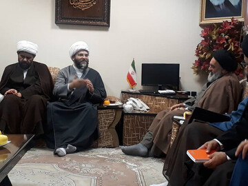 دشمن به استان هایی همانند کردستان چشم طمع دارد