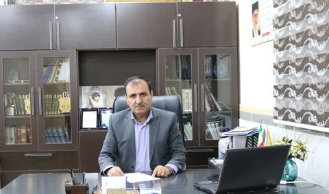 دکتر حسین پور ، مدیر آموزش و پرورش ناحیه دو اهواز