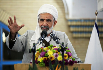 هیچ چیزی نمی تواند بین رسول خدا(ص) و امتش فاصله ایجاد کند