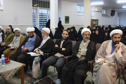 تصاویر/ نشست «چیستی و چرایی سبک زندگی دینی در گام دوم» در موسسه آموزش عالی حوزوی معصومیه خواهران