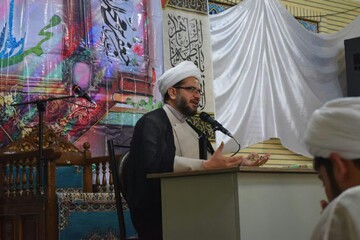 تکاب یک شهر نمونه تقریبی و وحدتی است