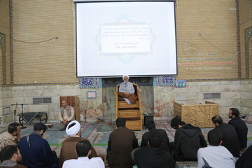 تصاویر/ نشست سیاسی بصیرتی در مدرسه علمیه معصومیه قم