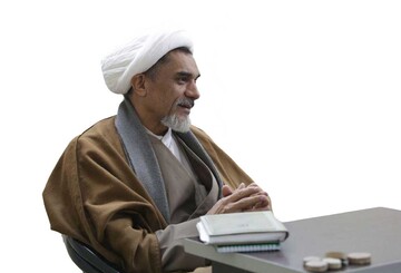 اخلاق مداری در حوزه های علمیه تقویت شود