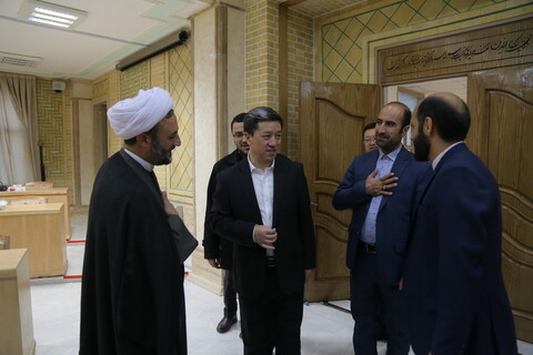 تصاویر/ بازدید دبیرکل انجمن مسلمانان چین از جامعة الزهرا (س)