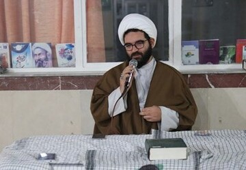 حوزه های علمیه در زمینه اخلاق پیش گام هستند