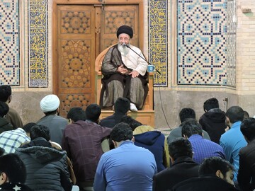 برخی در داخل کشور تکمیل کننده پازل دشمن اند