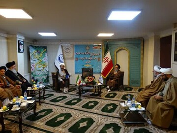 تصاویر/ جلسه هم ‌اندیشی ریاست مرکز خدمات حوزه با جمعی روحانیون و ائمه جماعات استان تهران