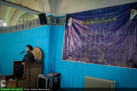 بالصور/ انعقاد جلسة درس الأخلاق في مدرسة المروي العلمية بالعاصمة طهران