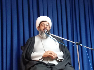 فداکاری رهبر انقلاب، نظام را از اتفاقات مصون نگاه داشت