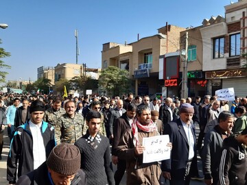 مراسم راهپیمایی مردم آران و بیدگل برگزار شد