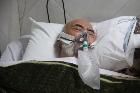 تصاویر/ عیادت جمعی از فضلای از استاد کیایی نژاد در بیمارستان