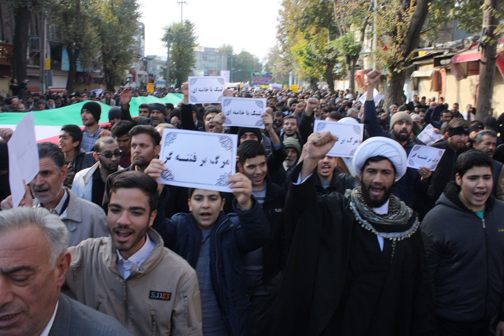 راهپیمایی پر شور مردم کرمانشاه برگزار شد + عکس