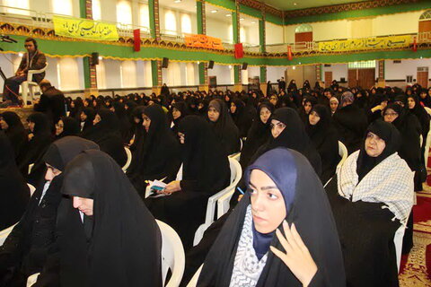 تصاویر/ همایش «بانوی انقلابی» به مناسبت هفته بزرگداشت بسیج در یزد