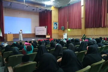 دومین نشست دورهمی نماز در قم برگزار شد