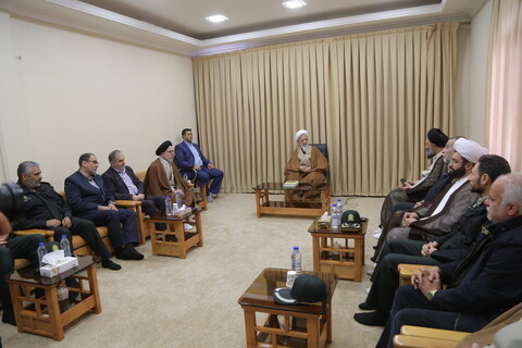 دیدار رئیس سازمان عقیدتی سیاسی ناجا با آیت الله العظمی جوادی آملی