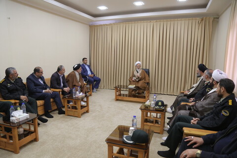 دیدار رئیس سازمان عقیدتی سیاسی ناجا با آیت الله العظمی جوادی آملی