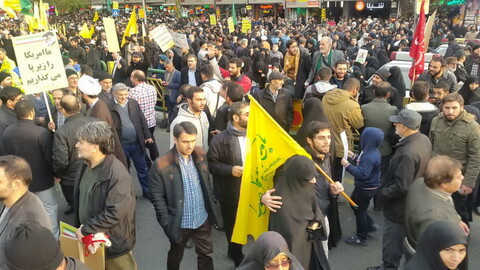 تصاویر/ راهپیمایی باشکوه مردم تهران در حمایت از اقتدار و امنیت کشور