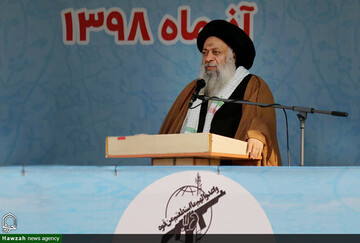 اگر دولت نمی‌تواند از عهده مشکلات برآید، بسیج می‌تواند به کمک مسئولان رود