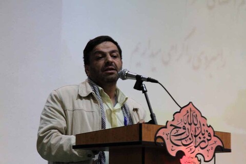 تصاویر/ دیدار نخبگان و فعالان بسیجی با نماینده ولی فقیه در استان همدان