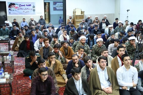 تصاویر/ گرامیداشت هفته بسیج در مدرسه علمیه امیرالمومنین(ع) تبریز