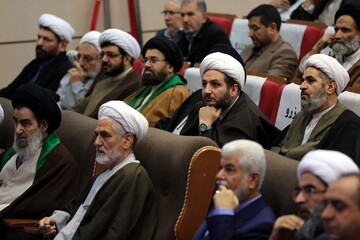 اولین و مهمترین وظیفه روحانیت