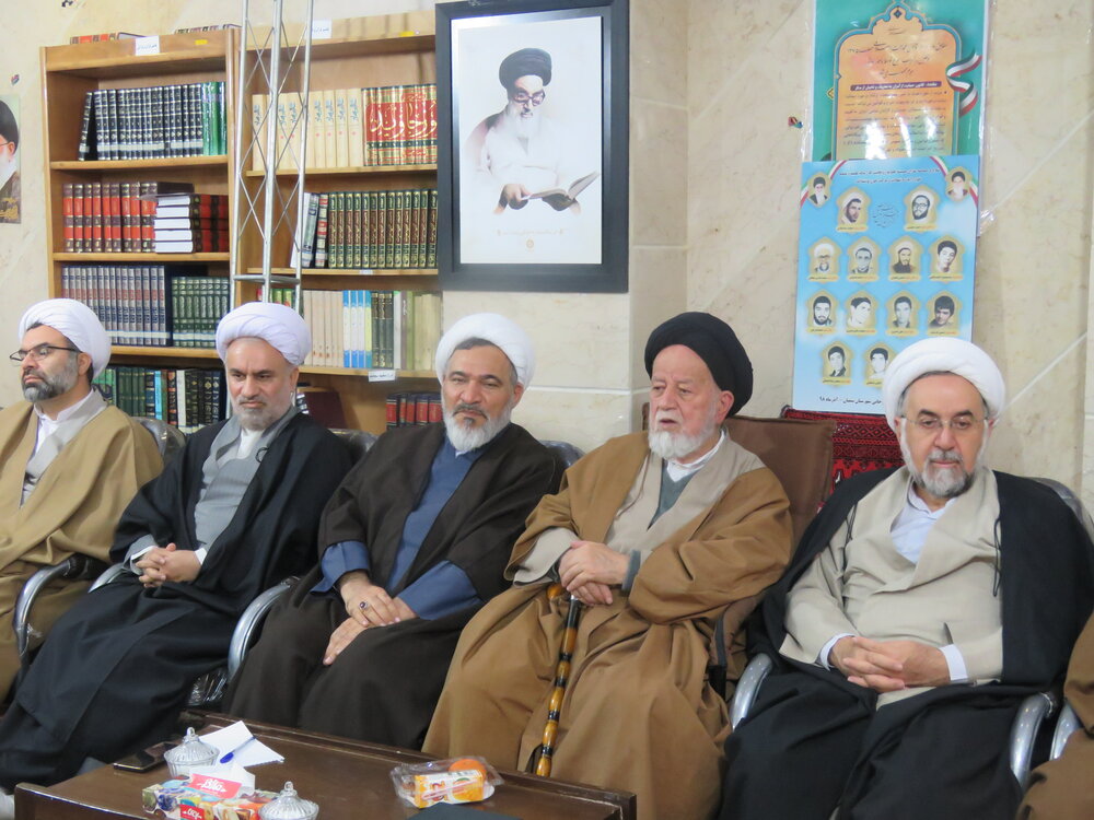 علم منهای اخلاق به درد جامعه نمی خورد