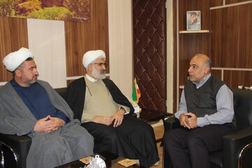 طلاب از وضعیت معیشتی مناسبی برخوردار نیستند