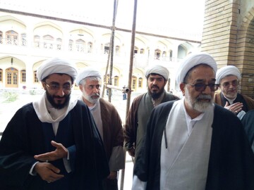 معاون تبلیغ حوزه از مدارس تخریب شده فارس در اغتشاشات اخیر بازدید کرد