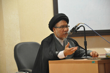 ایفای رسالت طلبگی درگرو تبلیغ عملی روحانیت است