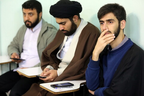 تصاویر/ نشست سرآغاز تبیین مکتب انقلاب اسلامی در مدرسه علمیه معصومیه