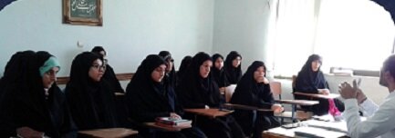 برگزاري نشست سياسي در مدرسه علميه فاطمه الزهرا(س) شيرود