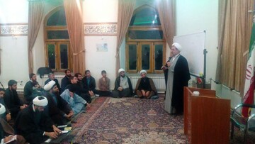 راز داری از پایه های اعتمادساز خانواده است