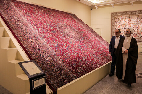 بازدید آیت الله اعرافی از موزه ملک