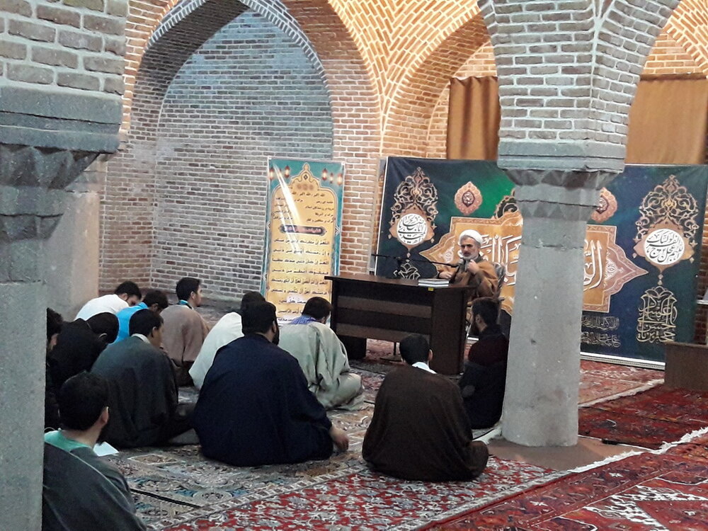 اهداف و راهکارهای پژوهش در حوزه‌های علمیه بررسی شد