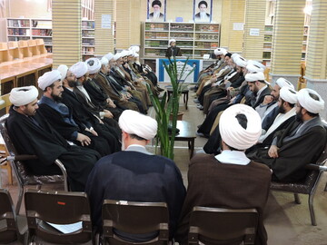 تصاویر/ نشست علمی اساتید حوزه علمیه و اساتید معارف دانشگاه تبریز