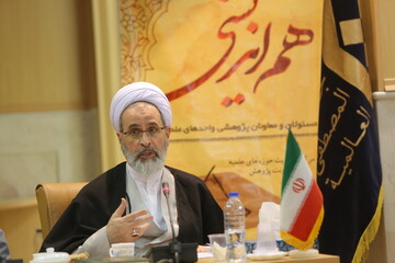 شورای پژوهشی حوزه تقویت شود / وابستگی بودجه ای اساتید حوزه به دولت به صفر می رسد