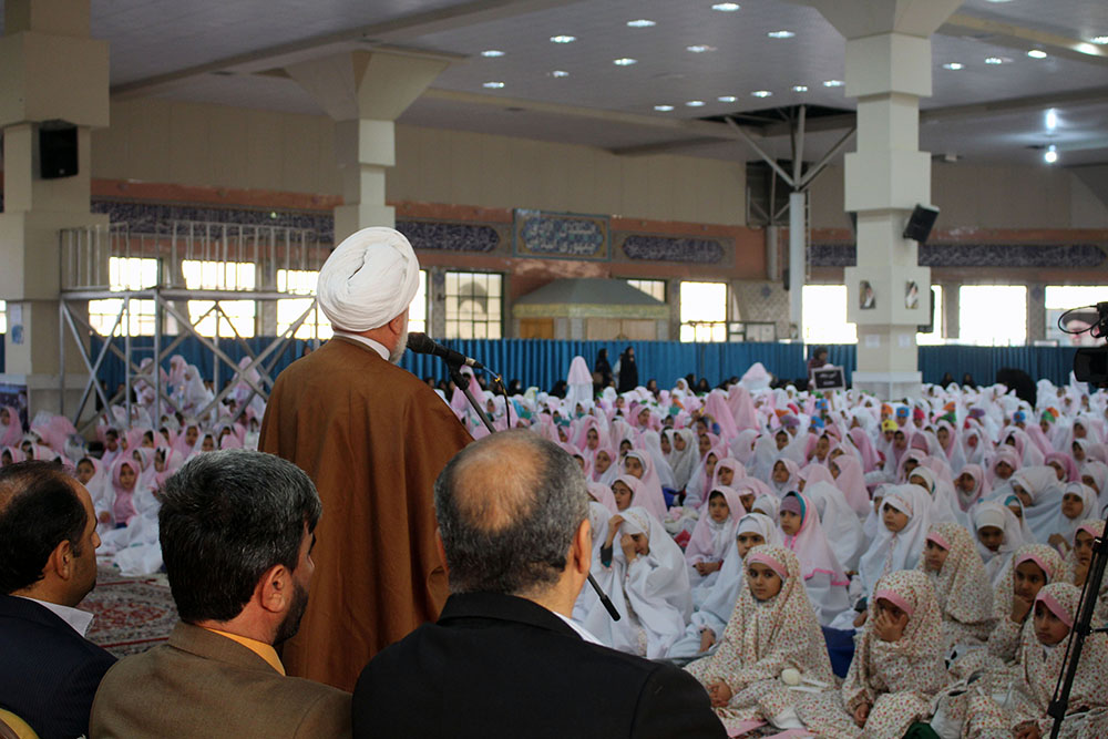 تصاویر/ جشن تکلیف دانش آموزان بجنوردی