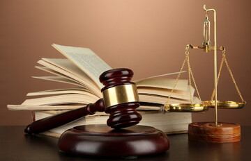 این قاضی، واجد شرایط است