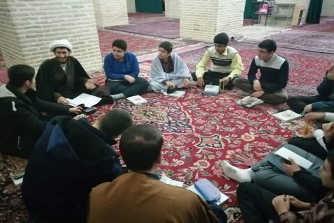 تصاویر/ اعتکاف علمی معرفتی ویژه طلاب در مسجد جامع کرمانشاه
