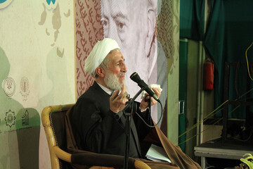 وجود حضرت معصومه(س) سرشار از محبت خداوند بود