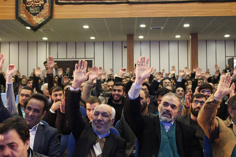 همایش فعالان عرصه هیئات و تجلیل از خادمان مواکب اربعین استان همدان در عراق