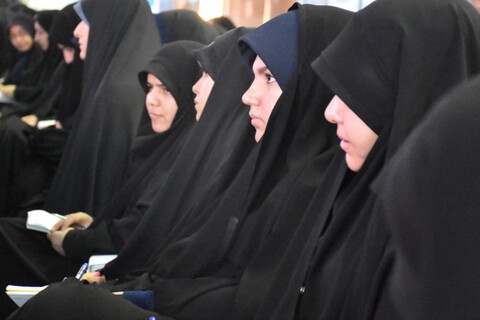همایش طلیعه حضور طلاب خواهر جدیدالورود استان اصفهان