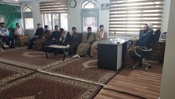 حوزه جای تمرین ایثارگری و فداکاری است