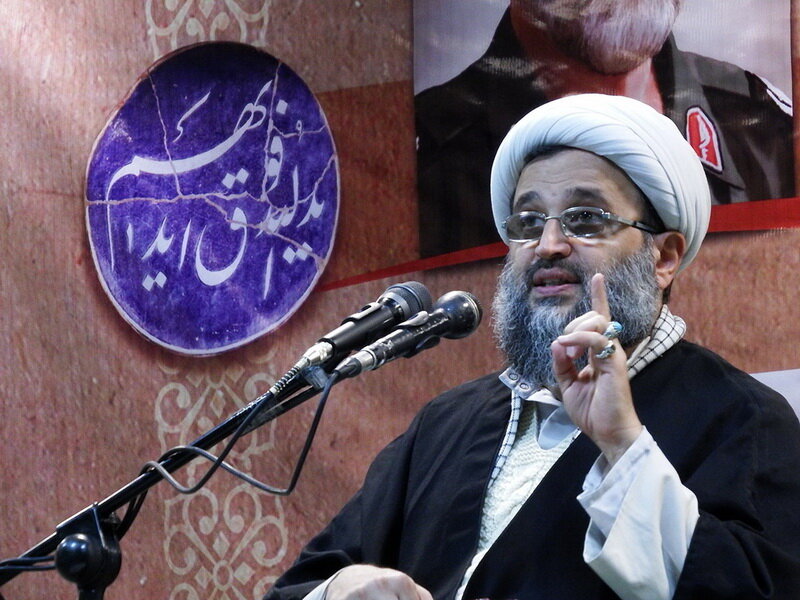 امام رضا(ع) امام گفتگو؛ یا امام مبارزه و روشنگری؟