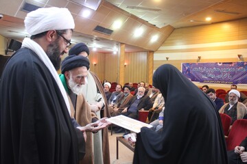 «امیدی» مدیر حوزه علمیه خواهران همدان شد