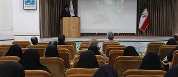 بازدید سرگروه‌های دبیران آموزش و پرورش قم  از مرکز نور