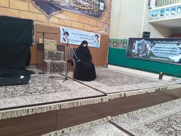 برخی سیاستمدران به هر بهانه ای به دنبال مذاکره با آمریکا هستند