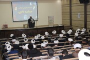 تصاویر/ نشست بصیرتی روحانیون ارومیه در مدرسه علمیه امام خامنه‌ای