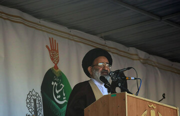 افشای چهره واقعی فتنه گران وظیفه روحانیت و رسانه هاست